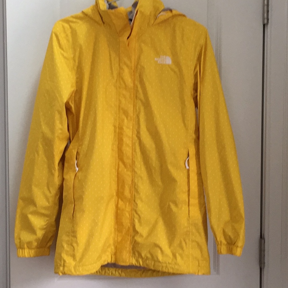 The North Face Resolve Dot Rain Parka yellow